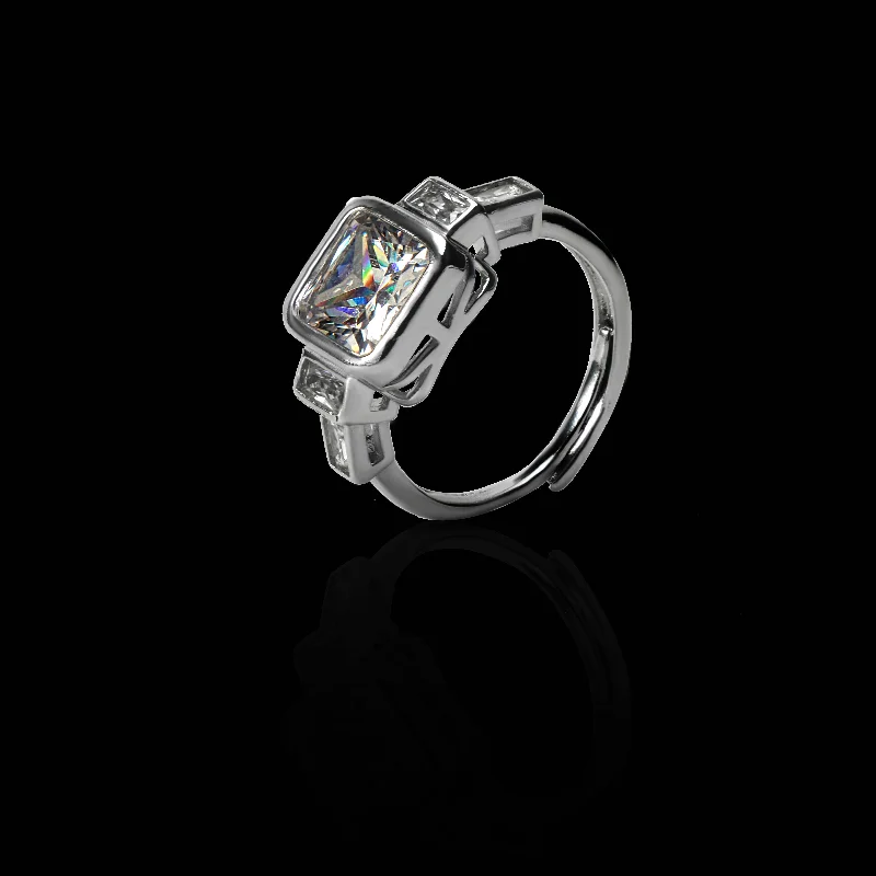 Women’s custom ring-Nipura Solid Bezel Zircon Ring