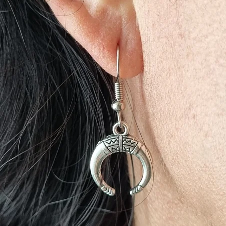 Women’s vintage-inspired earrings-Tibetan Silver Ox Horn Crescent Moon Earrings