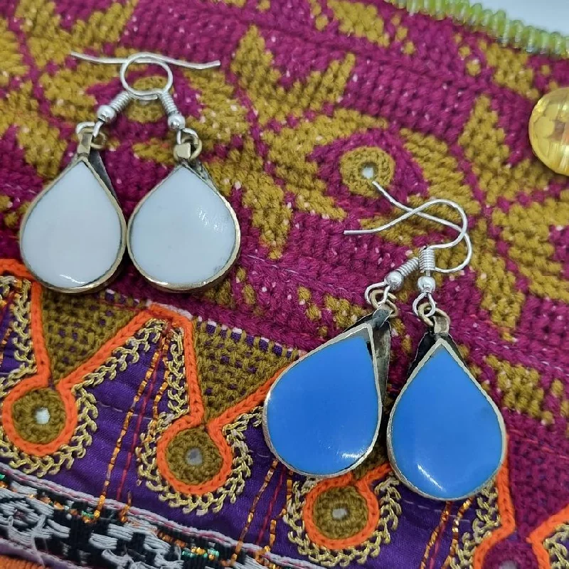 Women’s engagement earrings-Lightweight Tribal Stone Earrings