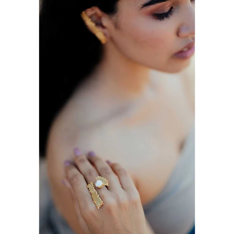 Women’s delicate ring-Aarjavee Mia-Golden Ring