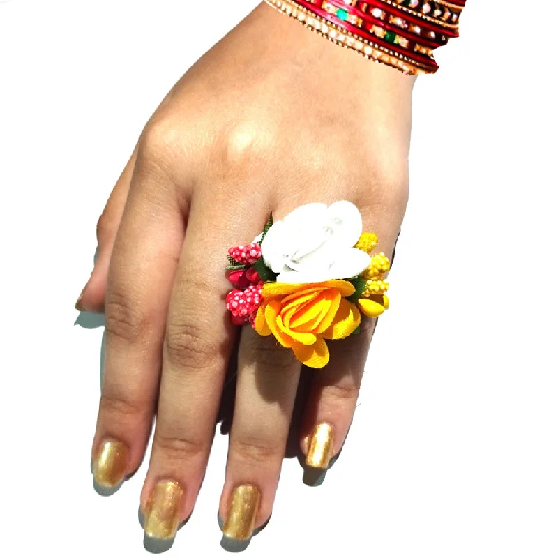 Women’s solitaire ring-Kavyas Kreation Floral Ring